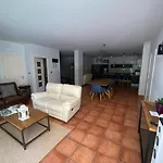 House Апартаменты *